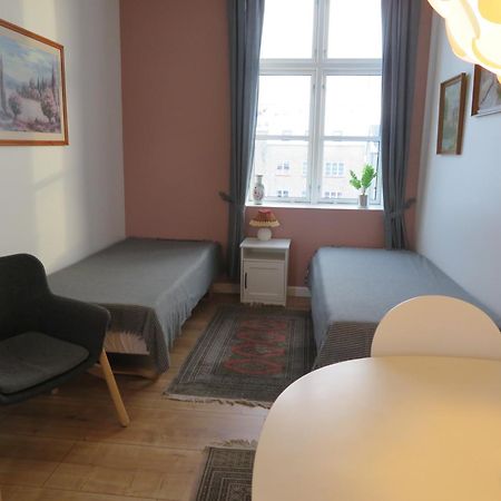 ホテル Den Lille Skole - Ferie Pa Aero I Marstal By - Vaerelser エクステリア 写真